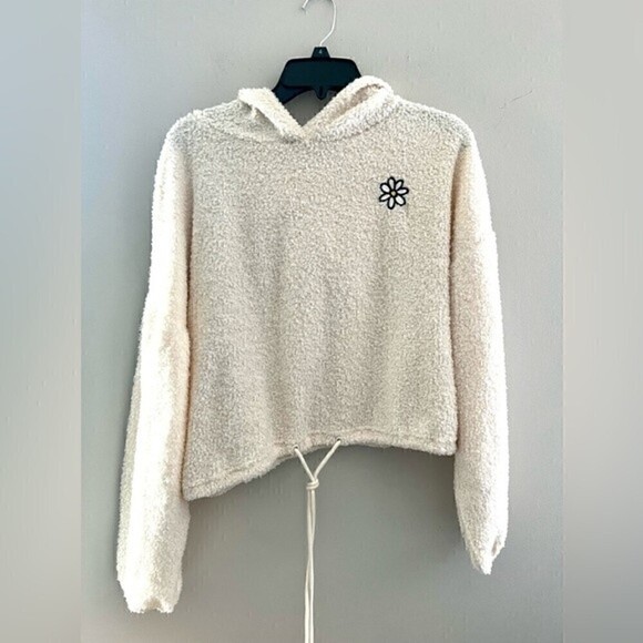 POLLY & ESTHER Juniors' Drawstring-Hem Faux-Sherpa Faux Sherpa Hoodie, sweater - Picture 8 of 8